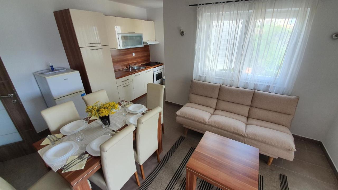 Apartments Augustin Паг Екстериор снимка