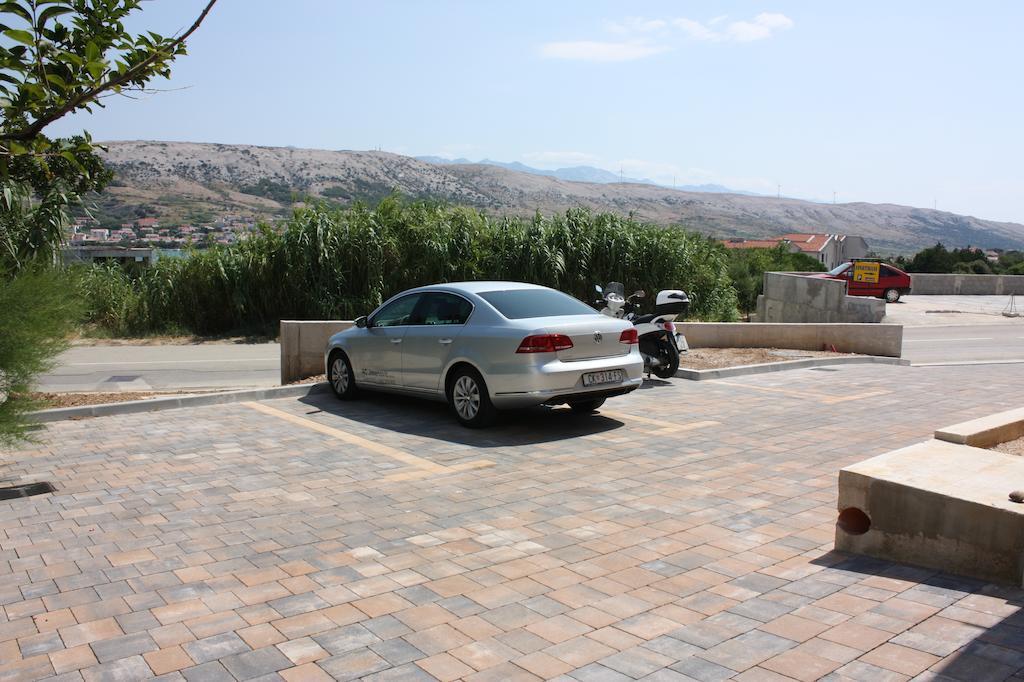 Apartments Augustin Паг Екстериор снимка
